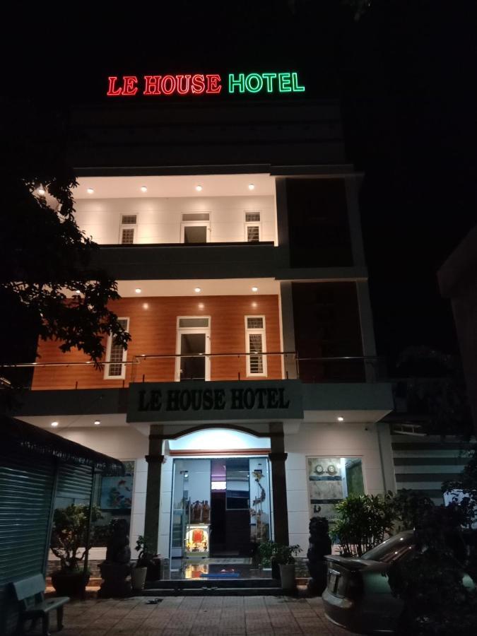 Le House Hotel Буон Ма Туот Екстериор снимка